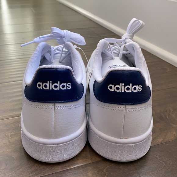 Men’s Adidas Advantage Sneakers - Picture 3 of 4